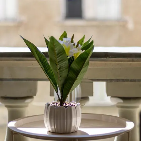 아파트 Grand Suborna Retreat *